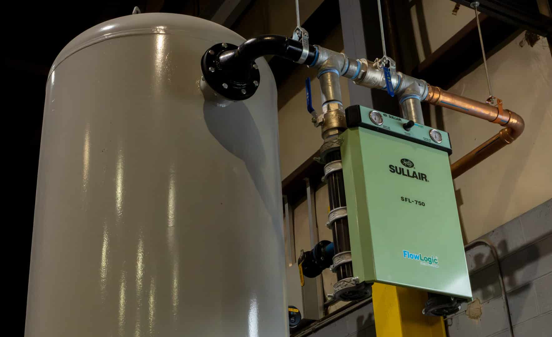 Sullair flow controller SFL-750 managing air production distribution in a plant.